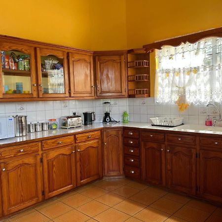 Delightful 4Bed Modern Villa With Wifi โกรส อิส์ลีต ภายนอก รูปภาพ