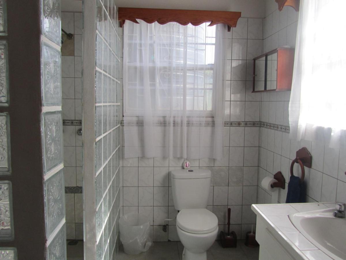 Delightful 4Bed Modern Villa With Wifi โกรส อิส์ลีต ภายนอก รูปภาพ